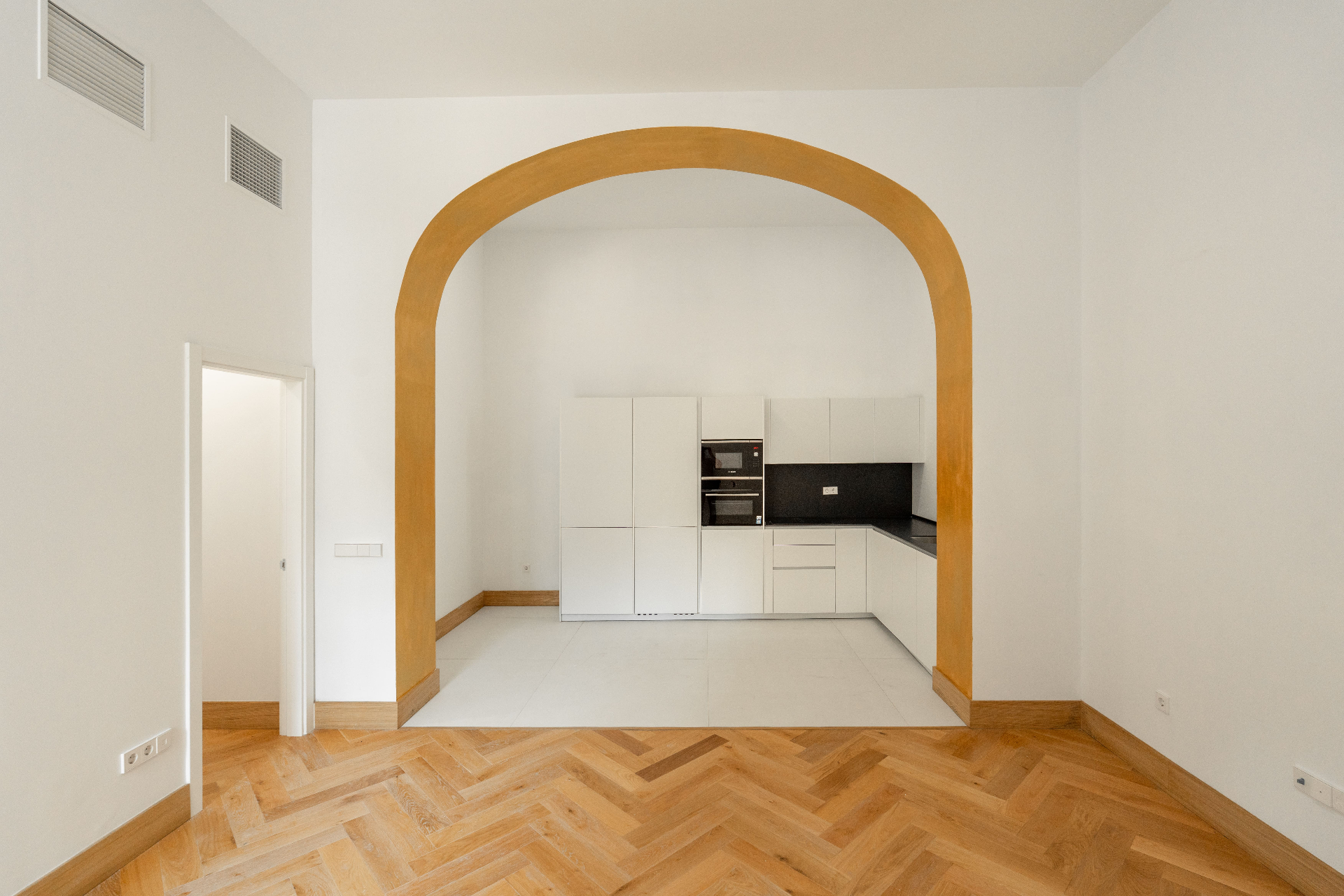 14-arch-kitchen.jpg